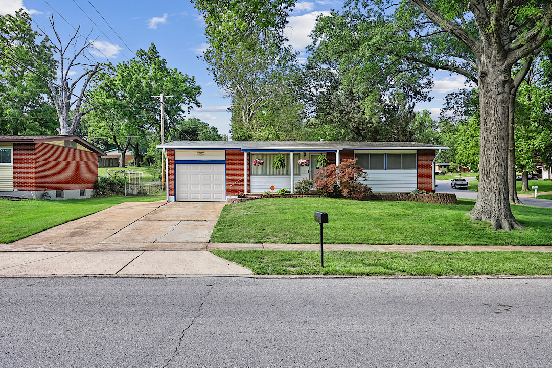 1643 Chesley Drive St. Louis, MO 63136