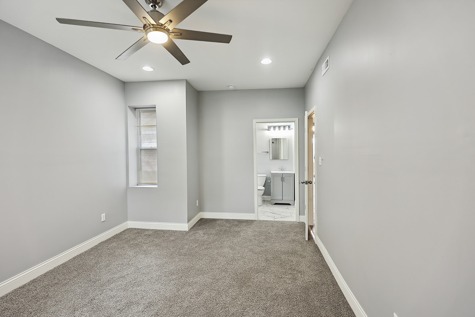 5915 Cates Avenue St. Louis, MO 63112 Hybrid Real Estate