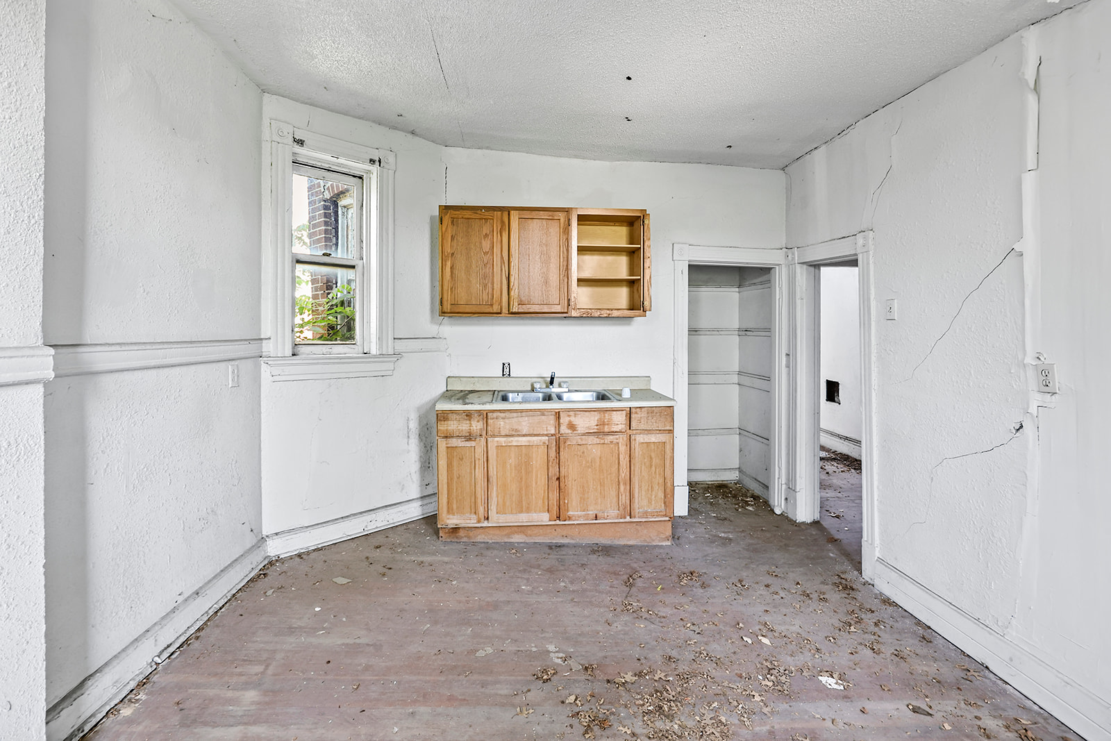 4708 McMillan Avenue St. Louis, MO 63108