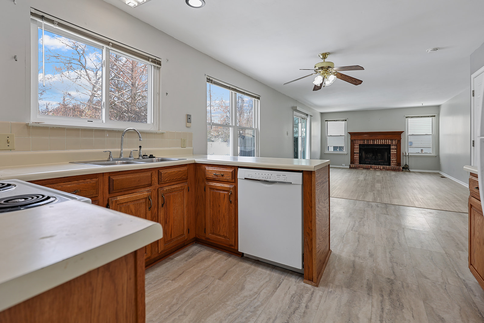 4227 River Oaks Drive Florissant, MO 63034