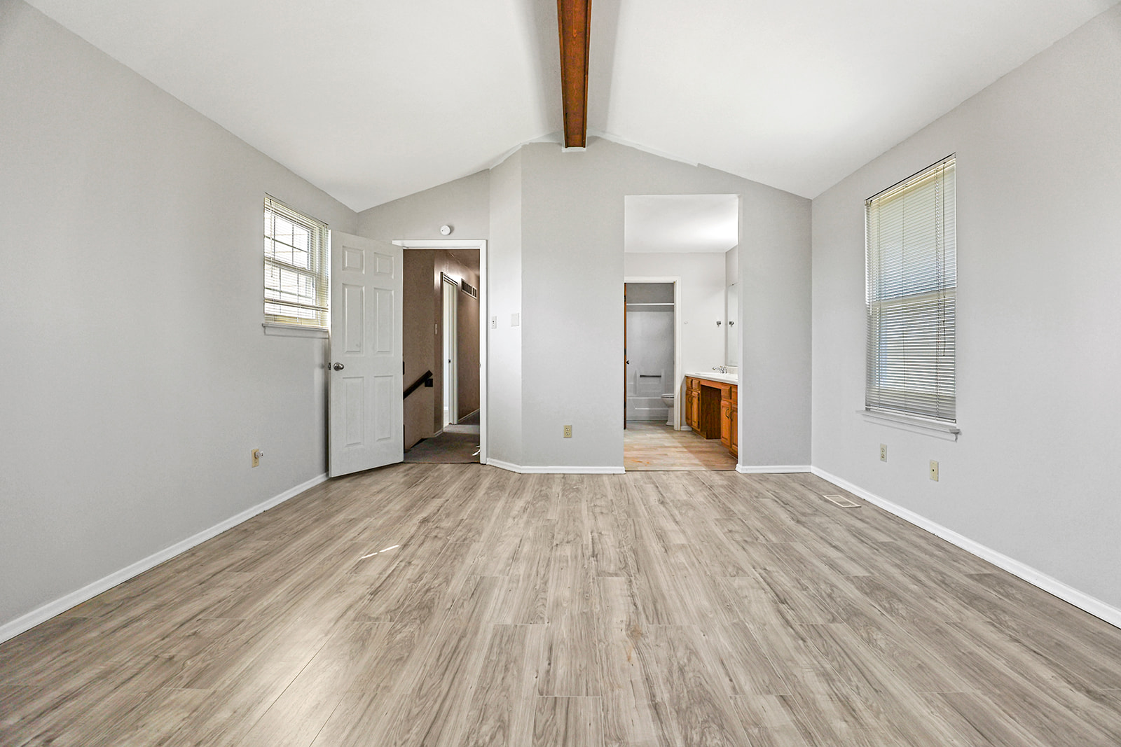 4227 River Oaks Drive Florissant, MO 63034