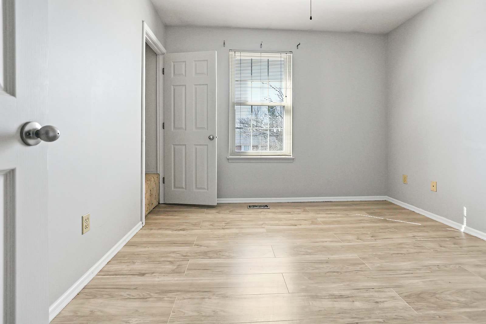 4227 River Oaks Drive Florissant, MO 63034