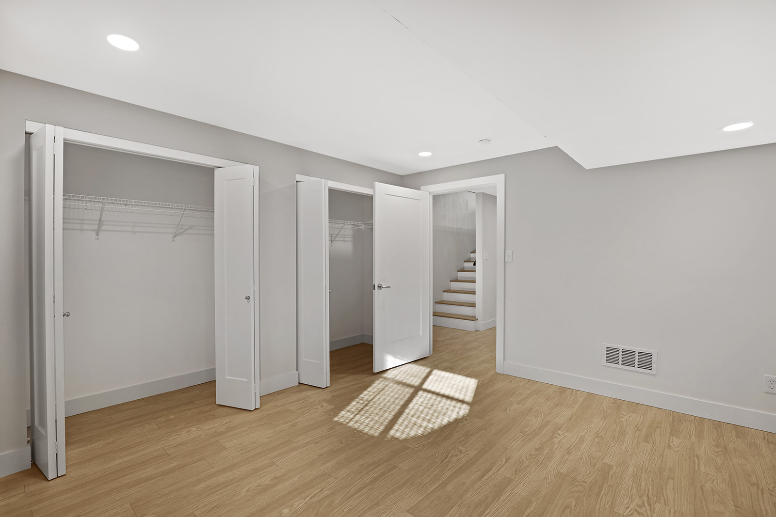 4427 Vista Avenue St. Louis, MO 63110