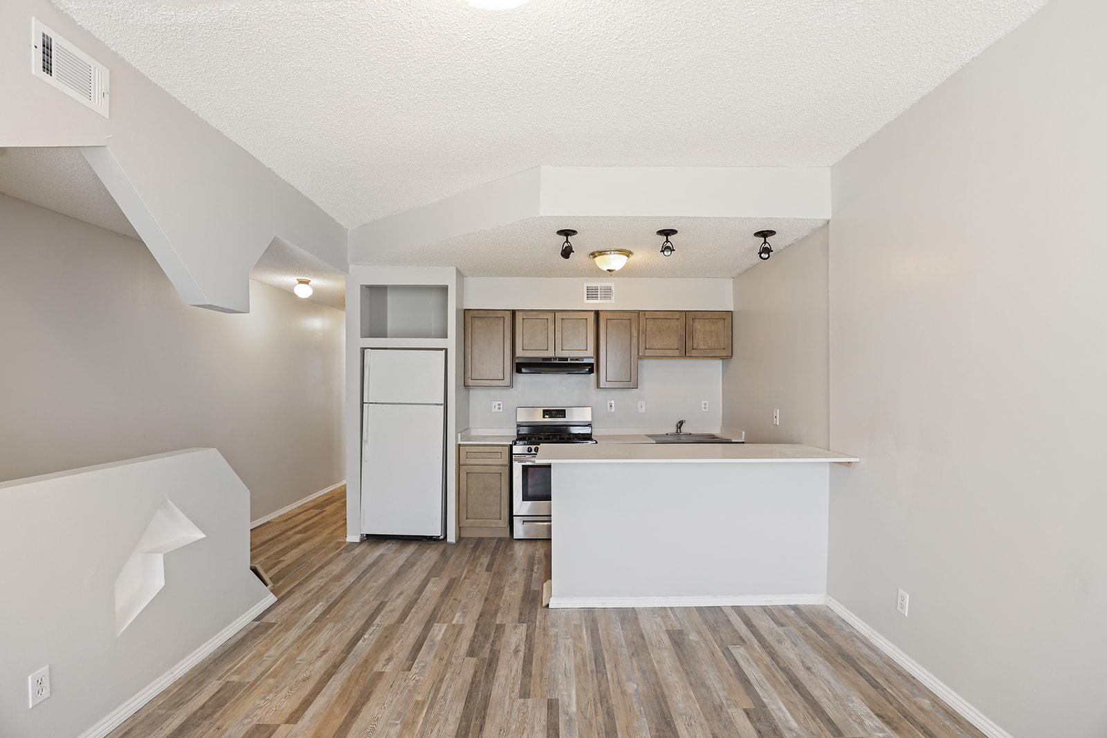 4019 Aldine Avenue St. Louis, MO 63113 – 2nd Floor