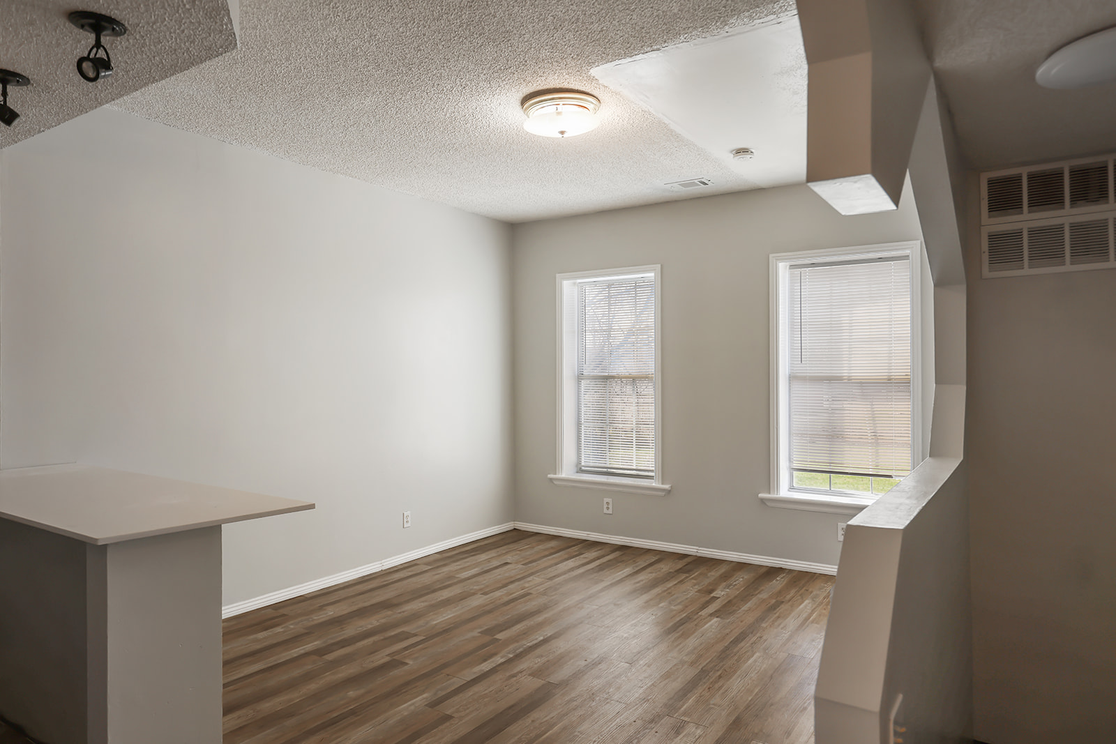 4019 Aldine Avenue St. Louis, MO 63113 – 2nd Floor