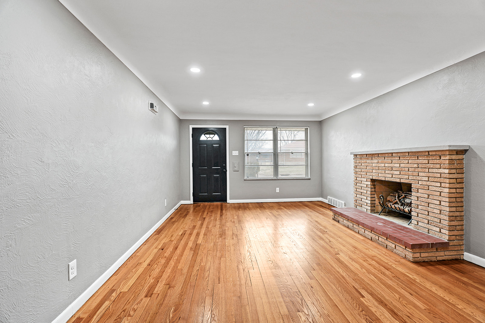 9221 Shadydale Drive Jennings, MO 63136