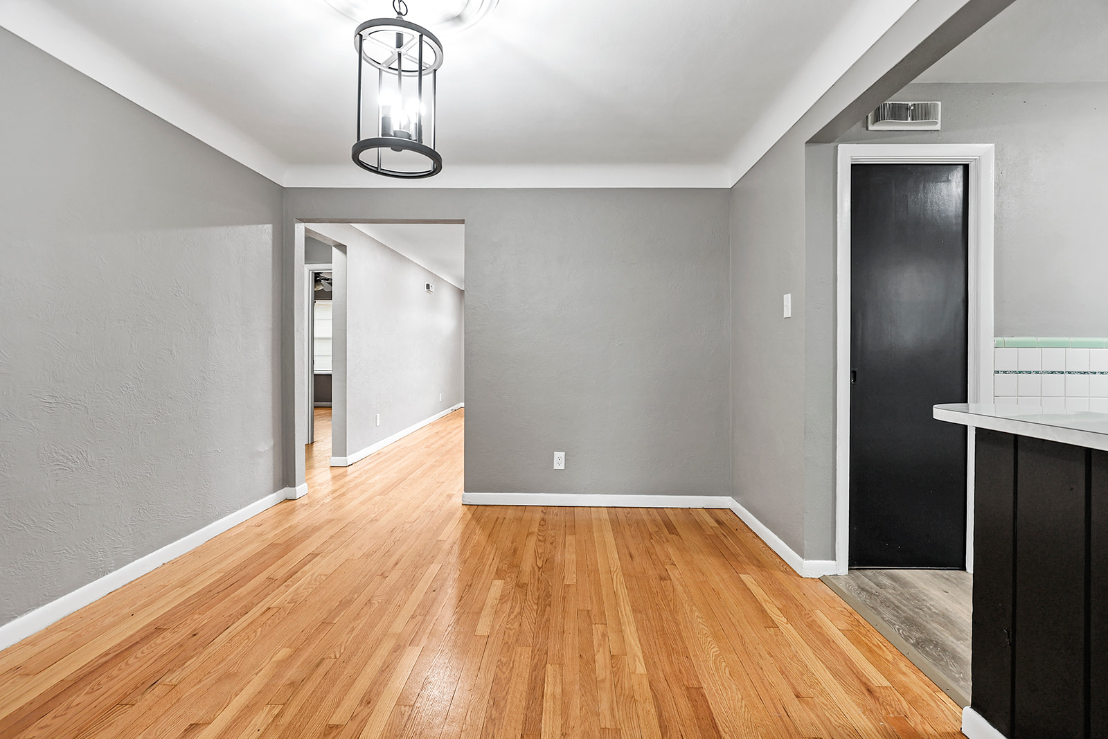 9221 Shadydale Drive Jennings, MO 63136