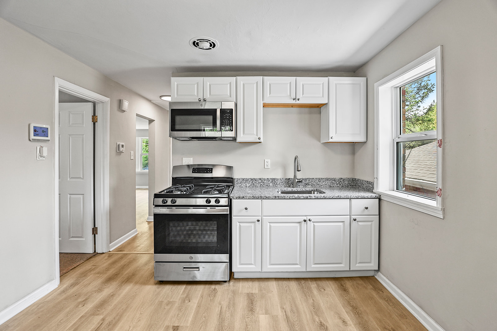 6635 Donald Street Northwoods, MO 63121