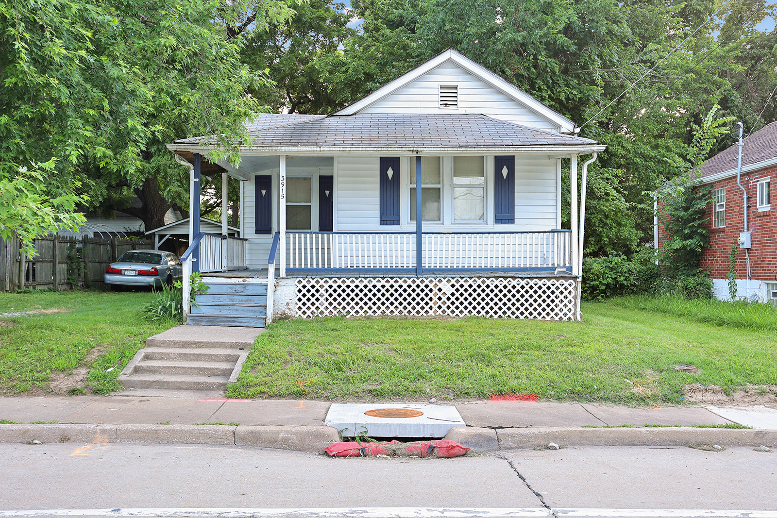 3915 N Hanley Road St. Louis, MO 63121