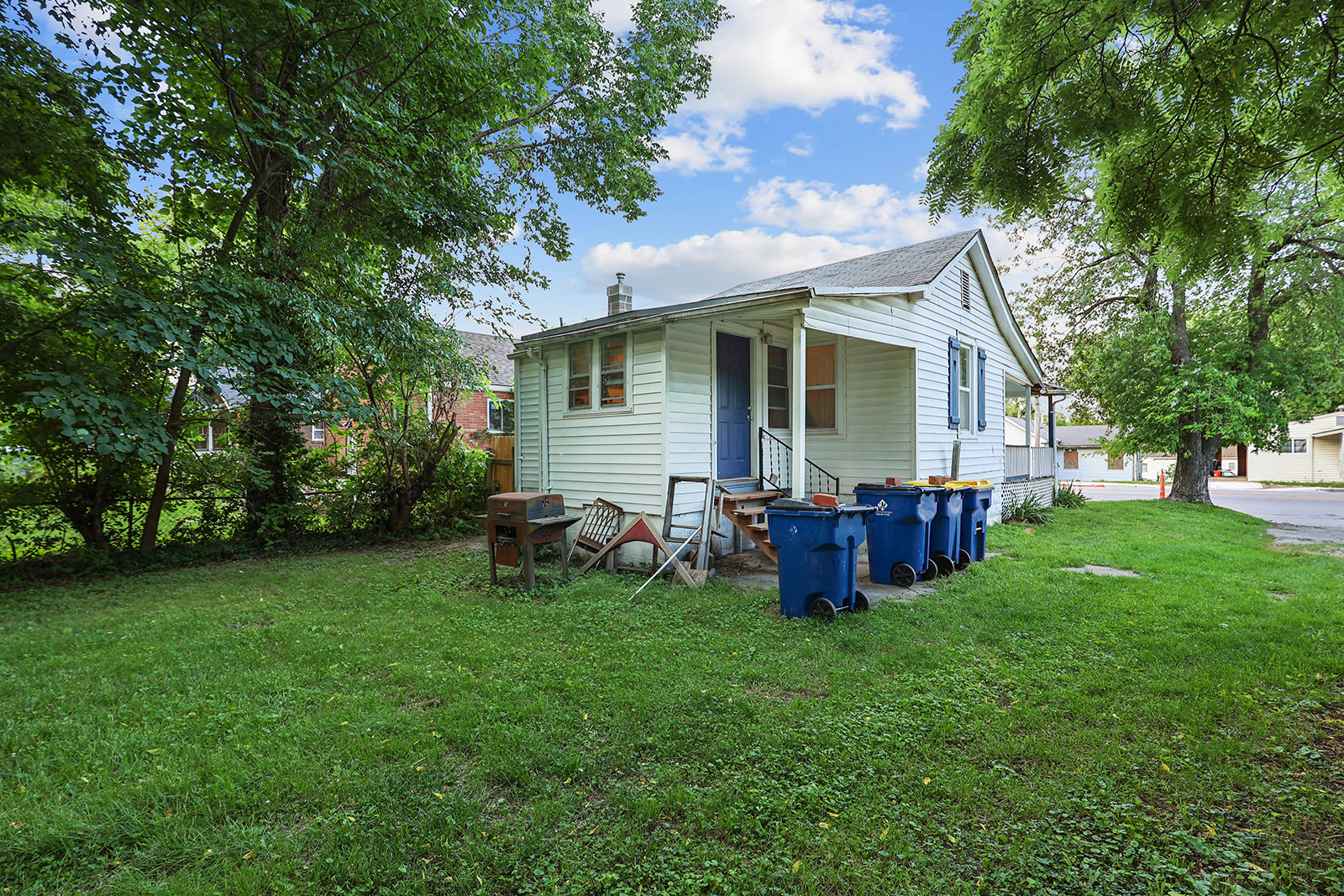 3915 N Hanley Road St. Louis, MO 63121