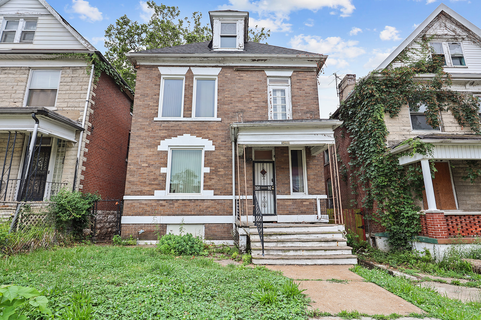 5960 Minerva Avenue St. Louis, MO 63112