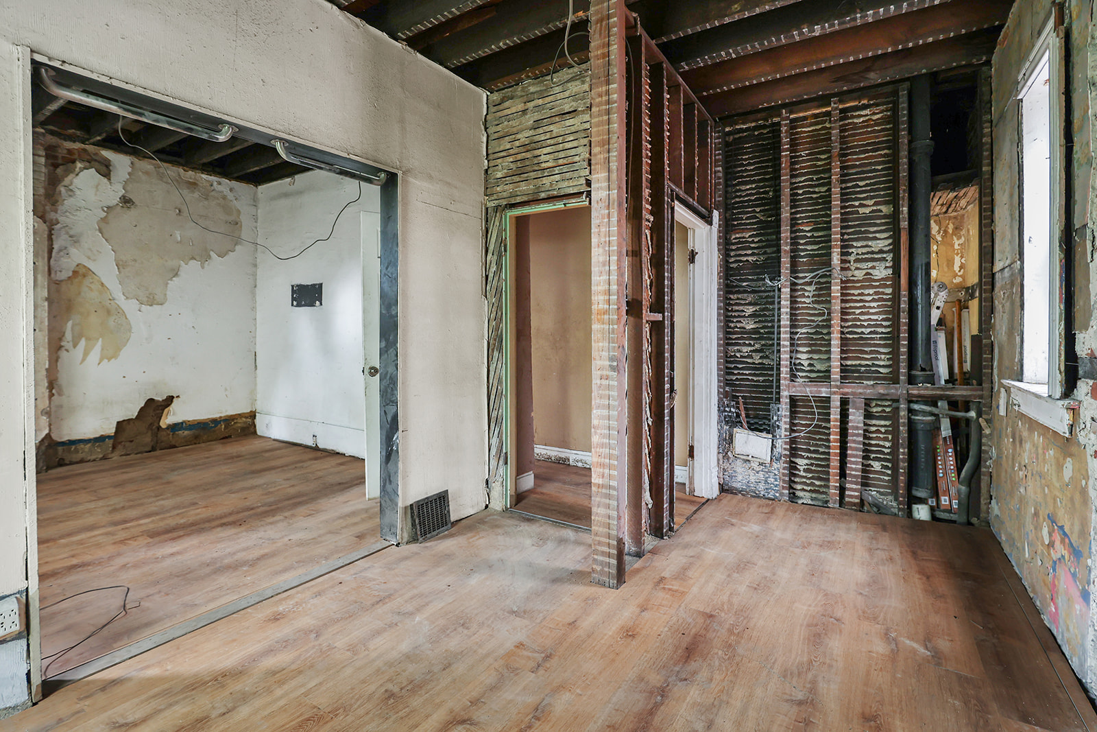 5960 Minerva Avenue St. Louis, MO 63112