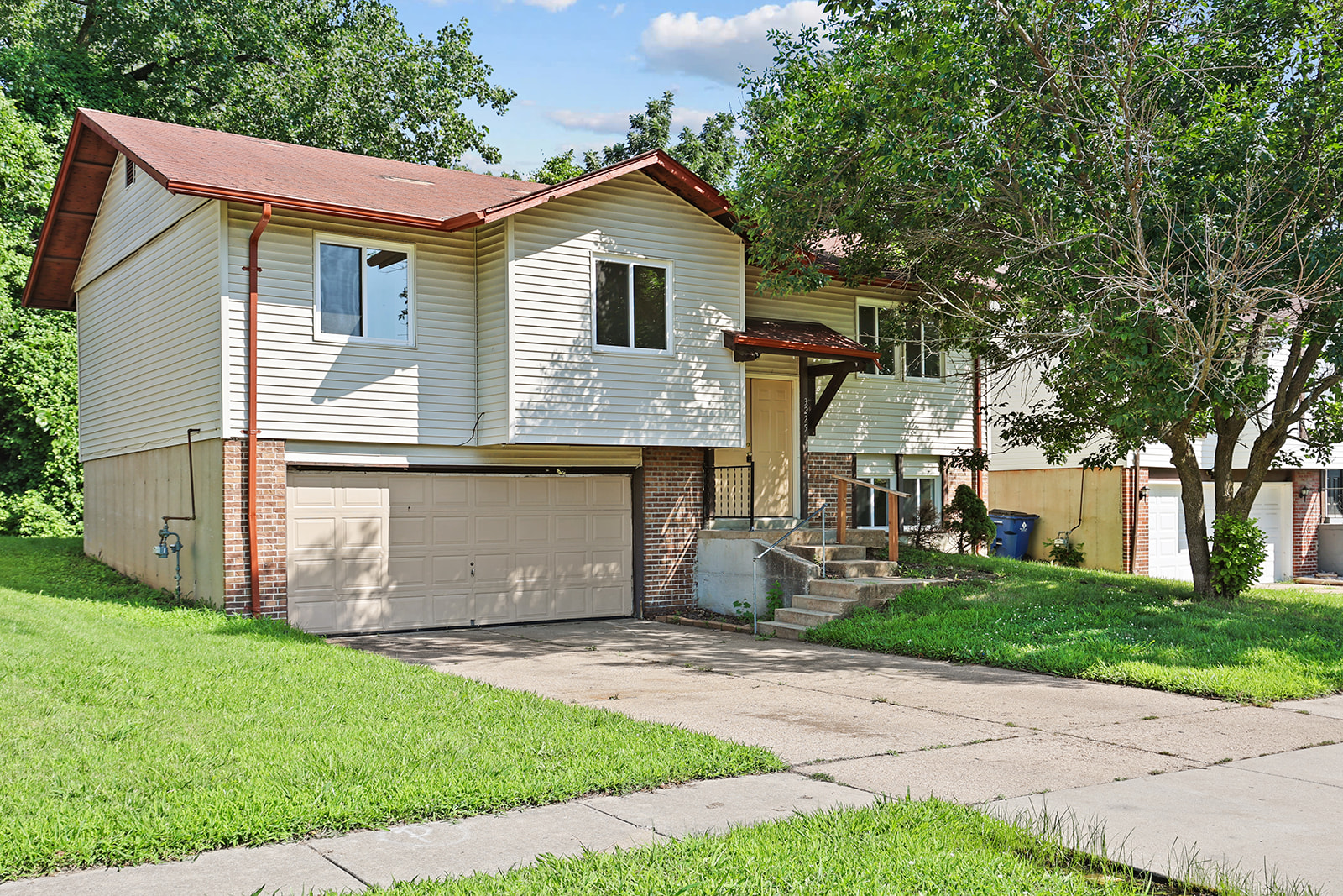 3225 Chicory Creek Drive Florissant, MO 63031