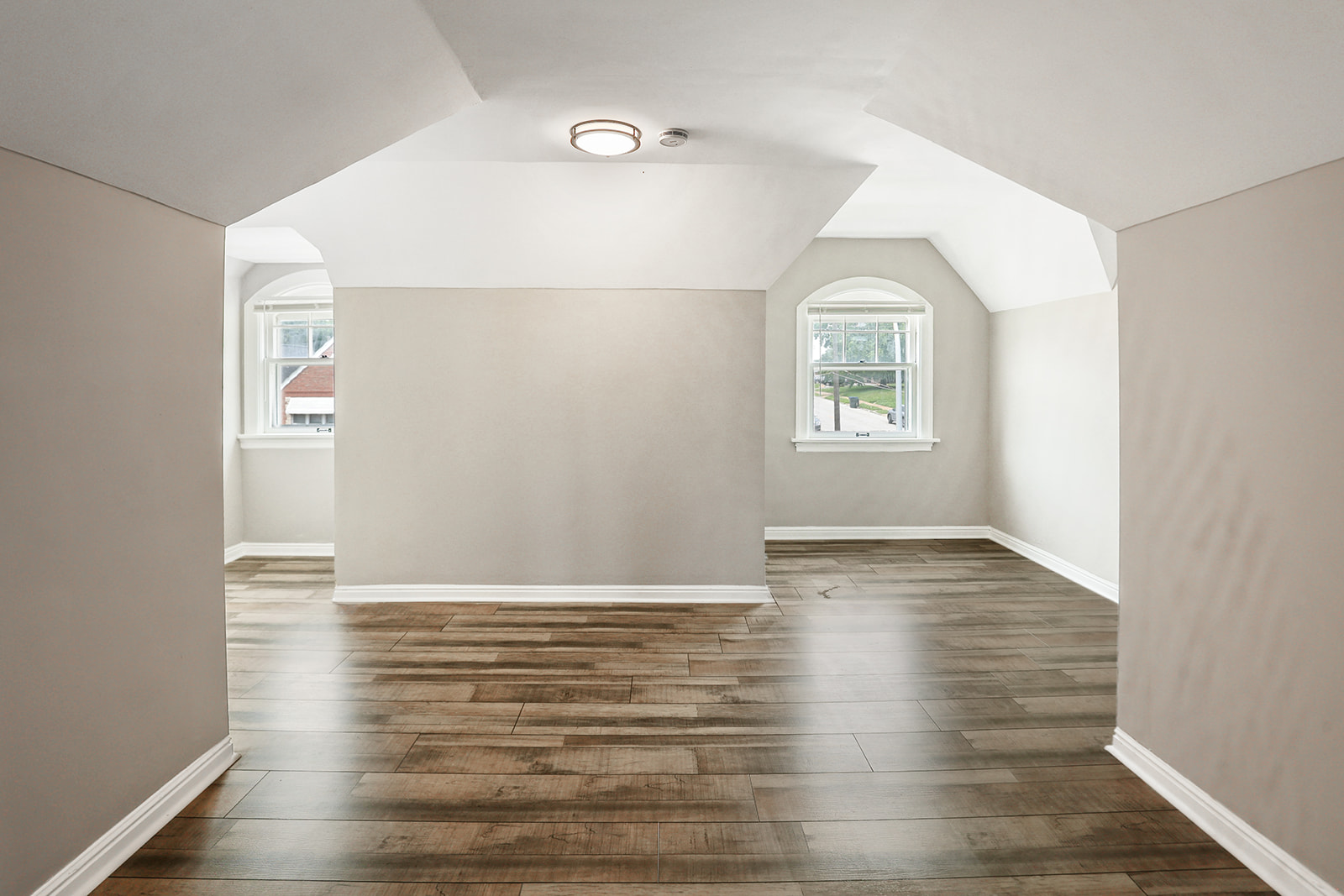 8464 Edna Street St. Louis, MO 63147
