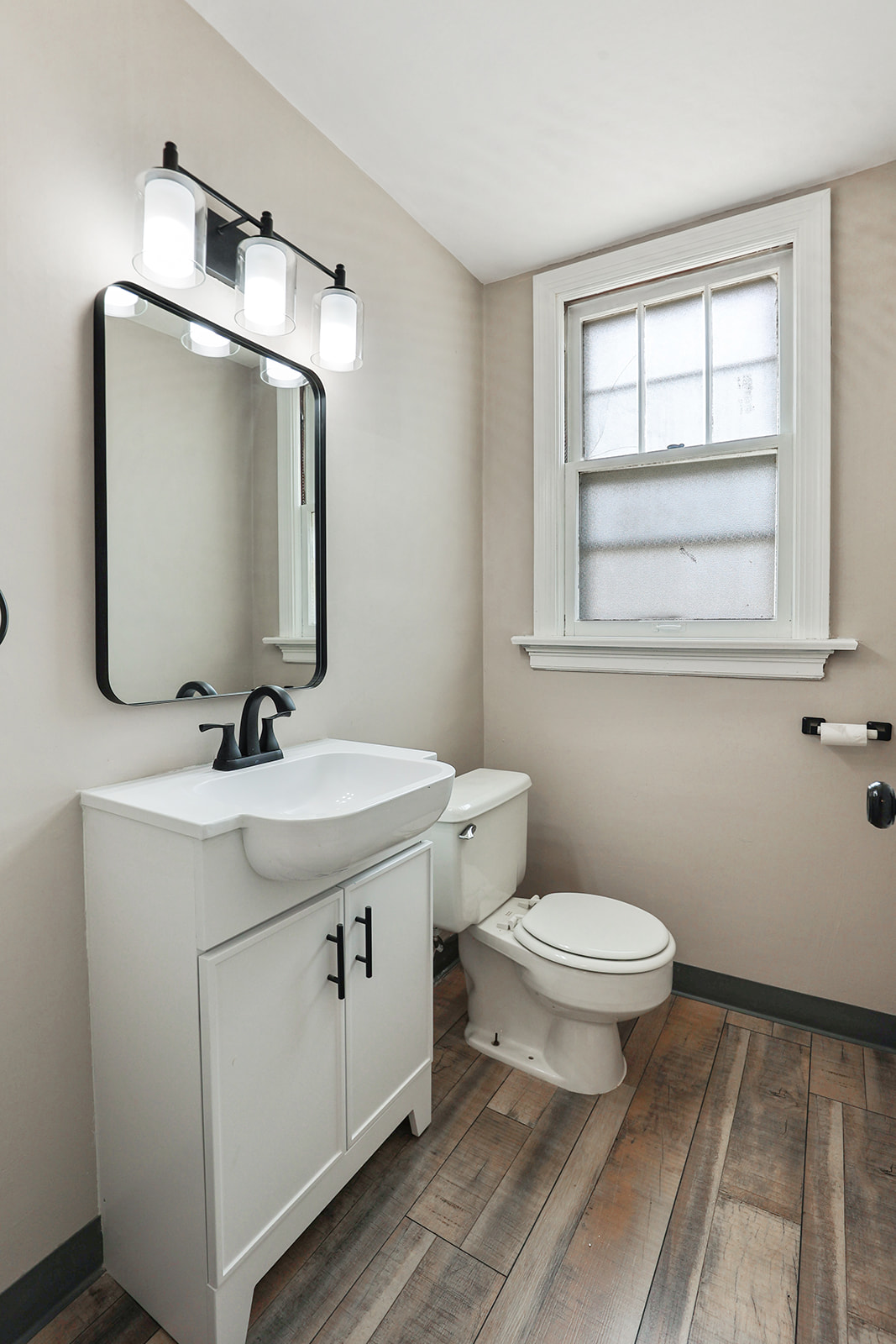 8464 Edna Street St. Louis, MO 63147