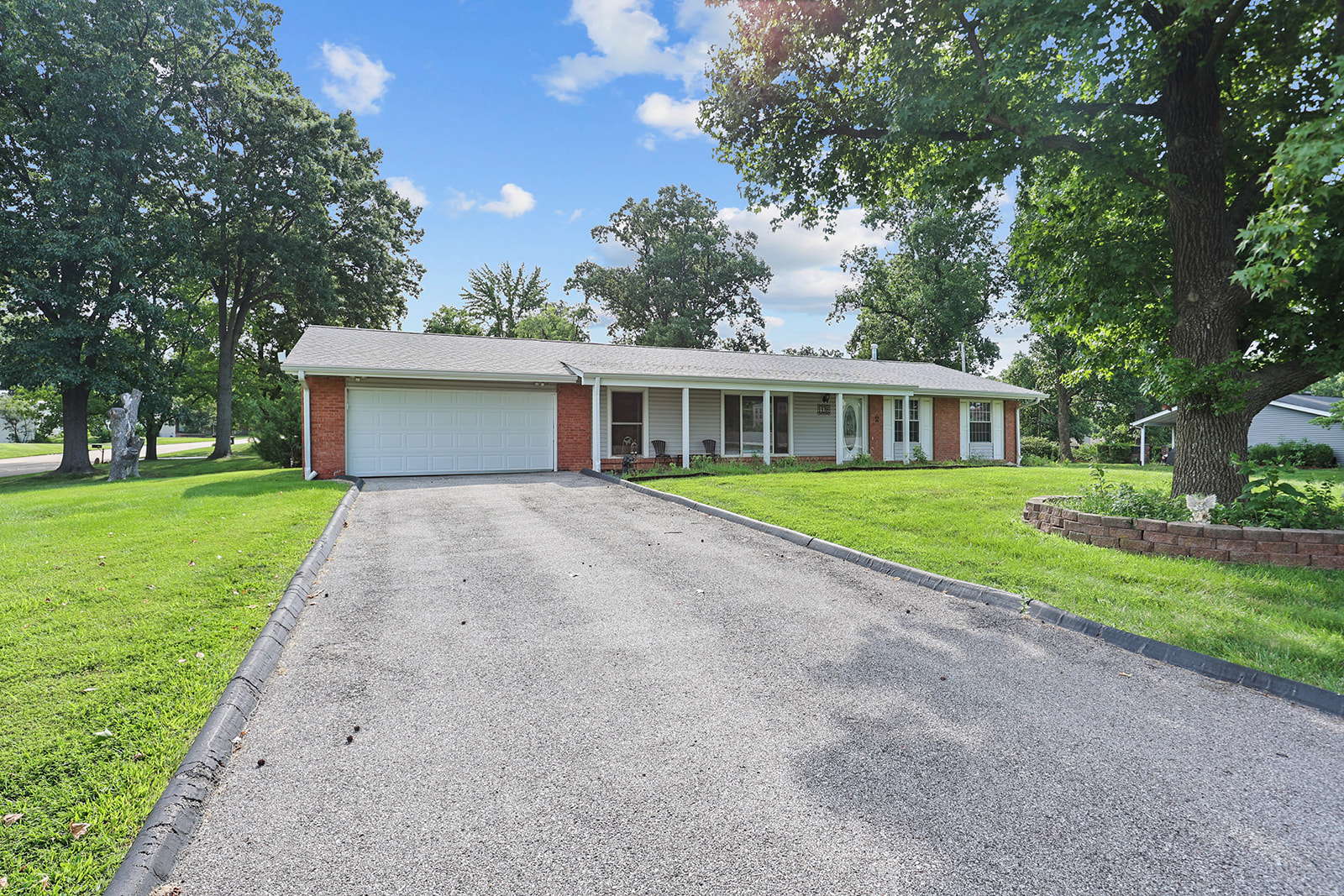 1138 Orchard Lakes Drive Creve Couer, MO 63146