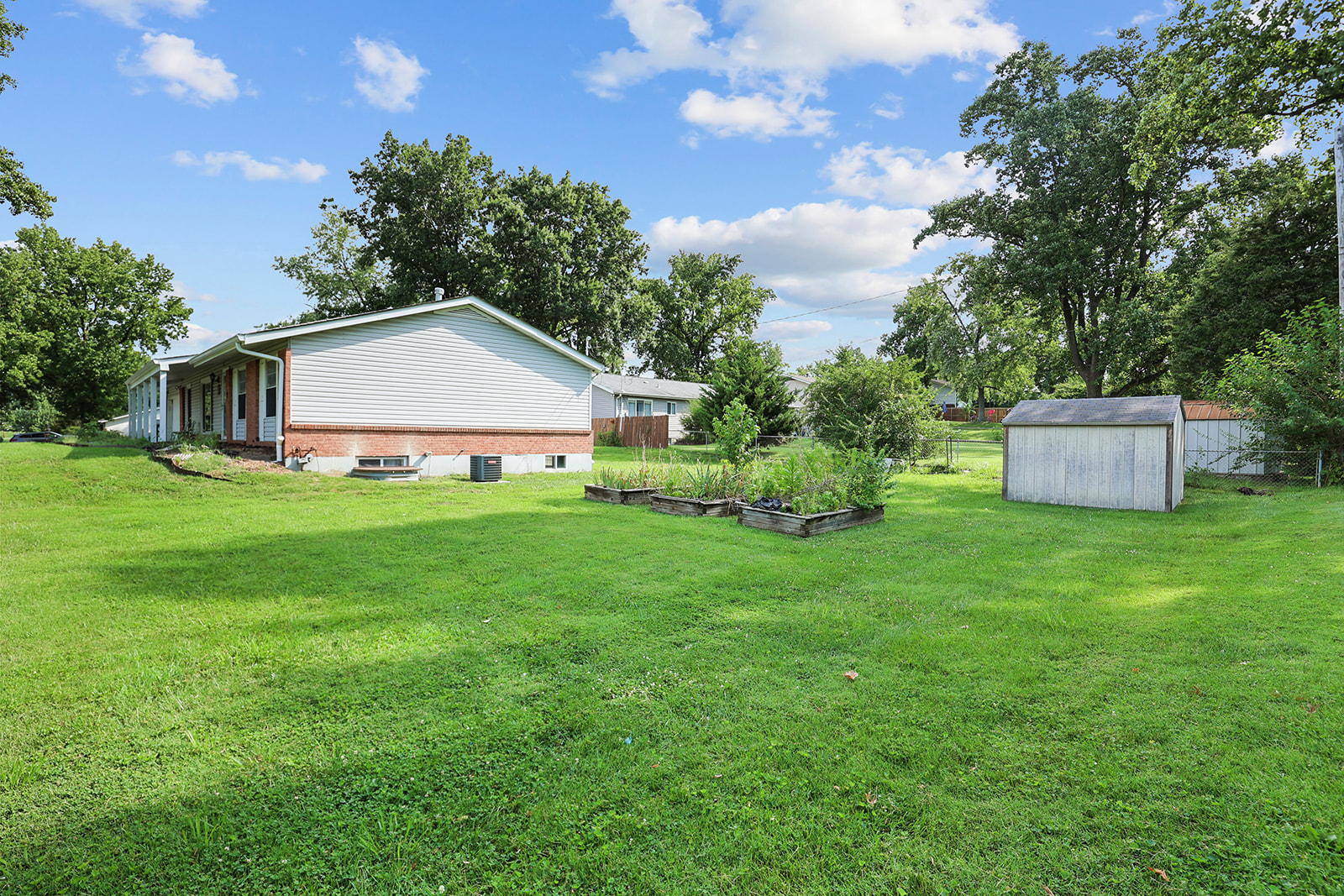 1138 Orchard Lakes Drive Creve Couer, MO 63146