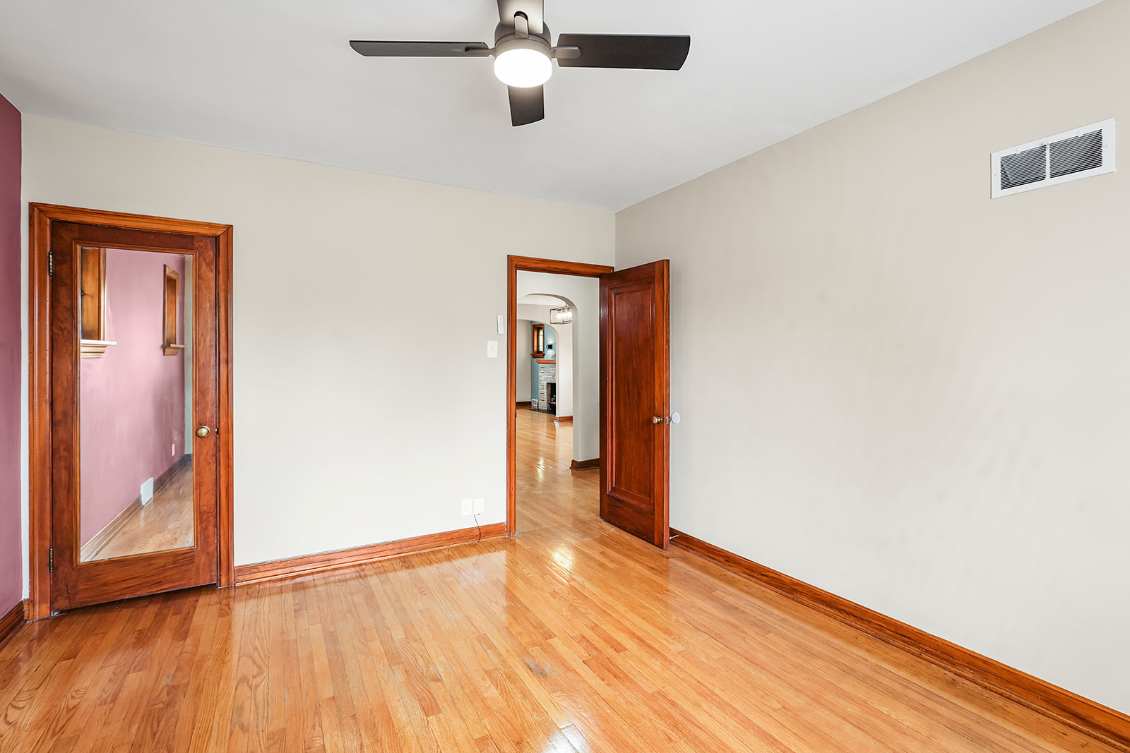 1620 Grape Avenue St. Louis, MO 63147